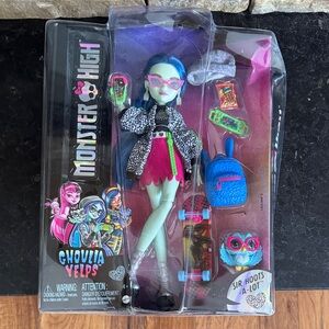 Monster High Ghoulia Yelps Doll with Blue Hair and Pink Skirt